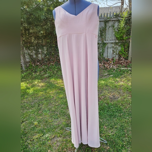 Blush Pink Formal Gown - Picture 4 of 8